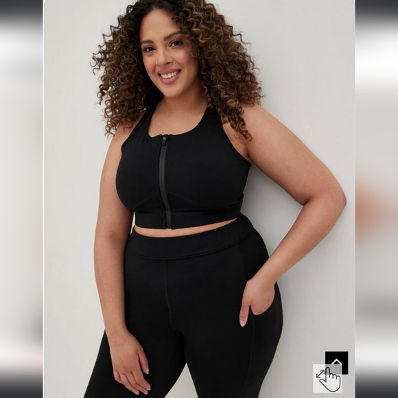 Torrid Bombshell Capri Active Leggings - Picture 2 of 4